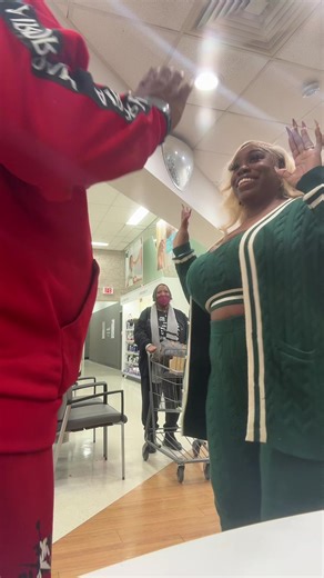 Hit ‘em w/ that flex!! #fyp | Muscle Flex