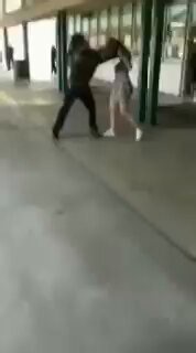 NICELY DONE YOUNG LADY. NEVER STOP TRAINING TO DEFEND YOURSELF!!! Wow, Little white School girl fights like a tiger against a bully. Her parents or instructors taught he well.