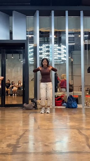 ⚠️NOT A DC⚠️ My first Afro Fusion (Basics) with countries indicated where each steps were originated. *correct me if I'm wrong 😬* BIG UPS TO THE CREATORS 🫡🫶🏻🇿🇦🇬🇭🇦🇴🇳🇬 Afro Basics Class Choreo by @3na2ro 🤎 Song: Offa Me by @davido 🇿🇦 📍Zero Studio Manda | Chey Marasigan
