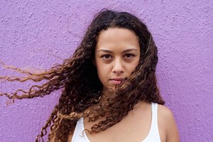 40 Must-Try Curly Hair Highlights That Turn Heads