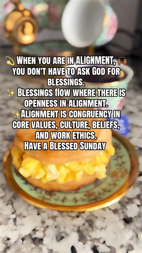 💫When you are in ALIGNMENT, you don't have to ask God for blessings.🙌🏾 ✨Blessings flow where there is openness in alignment. ✨ Alignment is congruency in core values, culture, beliefs, and work ethics.🙏🏾 Have a Blessed Sunday #Sunday #blessings #beyondthechair #beyonduniquebrowsandlashes #BeautyFromWithin