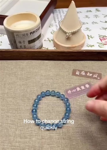 Show how to change string quickly.thank you for watching.hope this video can help you 🥰#aquamarine #labradorite#crystalchanging#crystaldiy#crystalbracelets#crystal#rosequartz