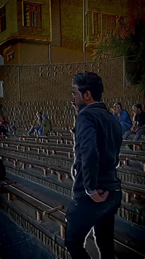 ‏شنو رأيكم بصوته موزينه خباري 😇#تصميم