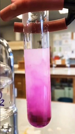 Watch how KMnO4 changes colour from purple to colourless when H2O2 #experiment #chemistry #alee4sci