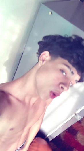 Understanding Body Language: Gestures Explained