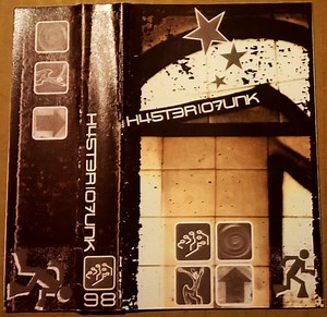 6913854-Hysteriofunk-98
