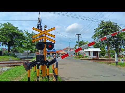 Perlintasan Kereta Api Stasiun Brebes, Jawa Tengah JPL 275 || Railroad Crossing Indonesia