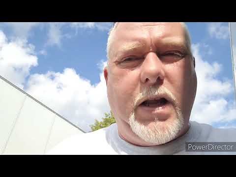 Leaking foot brake valve=check air brake relays!!!