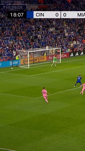 2.5M views · 608K reactions | GOOOOL! @toto.silvetti cross ➡️ @leomessi with the header to open the score 朗 | Inter Miami CF | Facebook