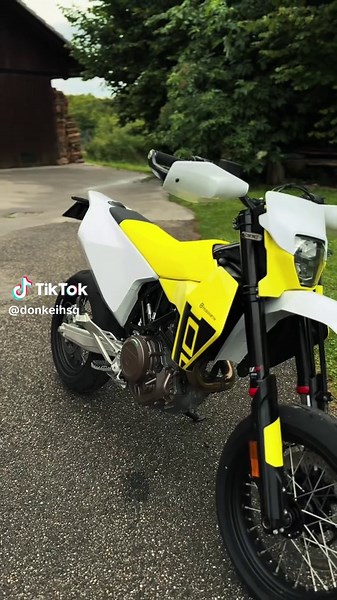 Husqvarna 701 2026 Supermoto Review and Specs