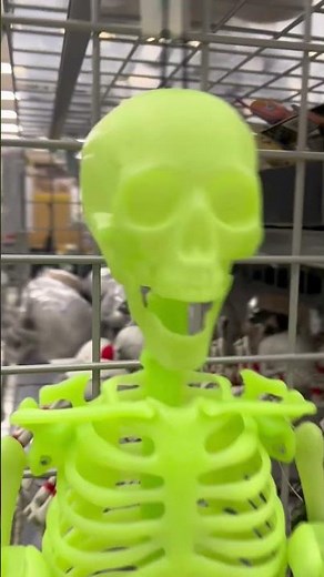The EVIL green skeleton (warning very scary😱😱😱😰😰😰😨😨)