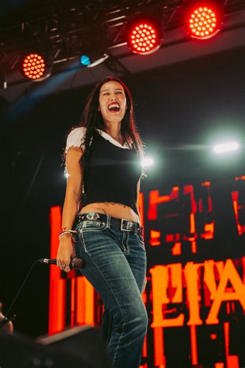 32K views · 431 reactions | oh man, have we been waiting for miss WOLF to take the stage 朗盧 | Vans Warped Tour | Facebook