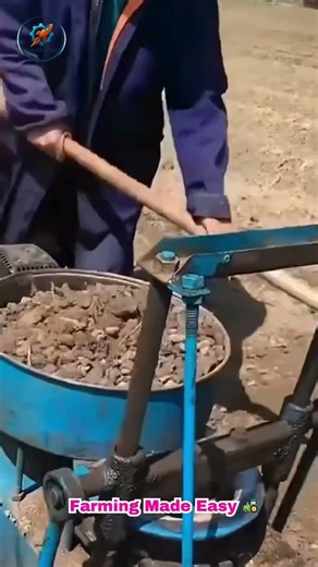 Amazing Machine Makes Perfect Soil Blocks for Seedlings