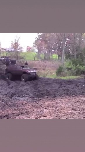 178K views · 7K reactions | Big ole 46” claws chewing there way through the mud! #michiganmotorsports #mudtruck #mudbog #bogging | Buddy713 - Michigan Motorsports | Facebook