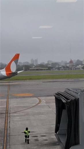 GOL Airlines Aircraft is moving towards the runway to take of at Congonhas Airport #congonhas