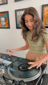 TAZER SCRATCH 🎚🔥 DJ Corner My scratch lessons are live on TikTok now! Tap the link, subscribe and learn with me! Let’s go! https://vt.tiktok.com/ZSY6457p1/ FOLLOW ME ON SOCIAL MEDIA: https://www.instagram.com/iamdjmichelle/ https://www.facebook.com/iamdjmichelle https://www.tiktok.com/@iamdjmichelle? https://www.mixcloud.com/iamdjmichelle/ https://soundcloud.com/iamdjmichelle https://www.threads.net/@iamdjmichelle https://twitter.com/iamdjmichelle | Dj Michelle