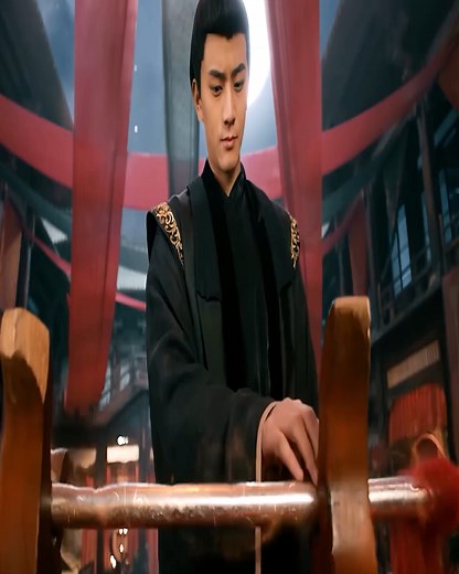 170K views · 7.1K reactions | ชายหนุ่มที่ถูกดูถูกกลับยกทวนหนัก 8,000 กิโลได้อย่างง่ายดาย ทำให้ทุกคนตะลึง | GHOST-CLAN-GAMING | Facebook