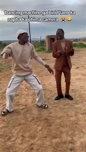 Piano ke ya bonela ba makompo 😂😂😂#dancingmachine