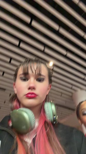 district 12 boutta go on stage
