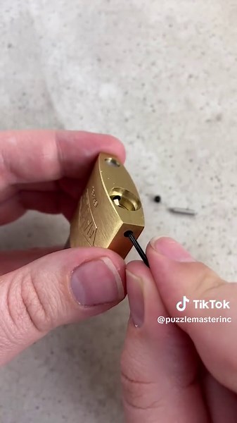 Unlocking Puzzle Locks: Tips for Puzzle Solving