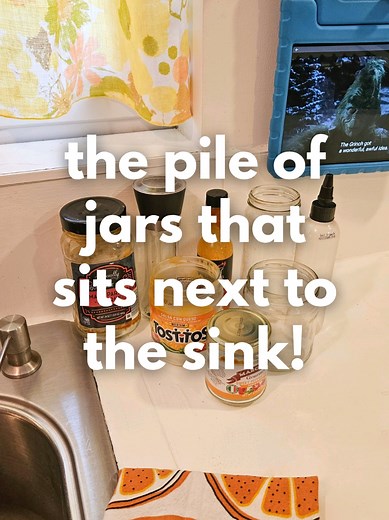 Creative Ways to Organize Your Glass Jars