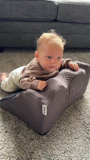 Tired of the baby chaos? Meet the Stackpack, your new best friend for organizing all those baby essentials! This little gem levels up your daily routine, keeping everything from diapers to toys neatly together. With the Burplee Lounger by your side, tummy time and playtime just became a whole lot smoother. Watch how we've created a soothing sanctuary for your little one in our latest video! #newparent #burplee #wellnessbaby | Building Born