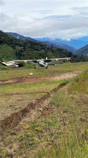 Pilatus Porter PC6 STOL LANDING