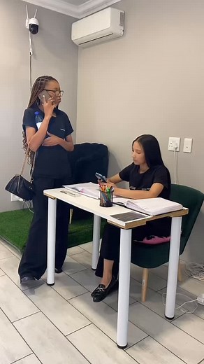 When December hits you start adding transport fee, glow fee and festive sparkle fee🌸😂✨this festive get booked and get bar to settle the bills😍💅🏽#goviral #reels #fyp #salon #beauty #trend | Beauty_haven