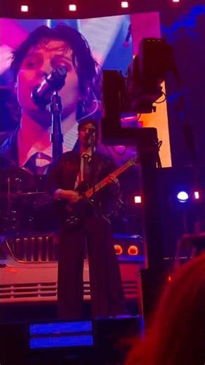 5SOS - Youngblood Live Part 4/6 (more in my vlog | concert 9/30)