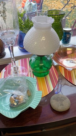 3K views · 16 reactions | Vintage green glass oil lamp with hobnail shade. $25 would you pick or pass? #VintageOilLamp #GreenGlassLamp #HobnailGlass #HobnailLamp #VintageLighting #AntiqueLamp #VintageHomeDecor #RetroDecor #GlasswareCollectors #VintageFinds | Smiley finds | Facebook
