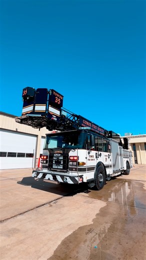 Comox Fire Rescue’s Tower 35 has our attention 👀#firetruck #firefighter #Comox #BritishColumbia #Canada #piercemfg | Pierce Mfg