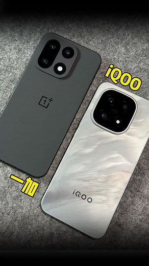 Which do you prefer: OnePlus's Live Clock theme or iQOO's raster wallpaper? #OnePlus15 #iQOO15 #DigitalTechnology | Tech way