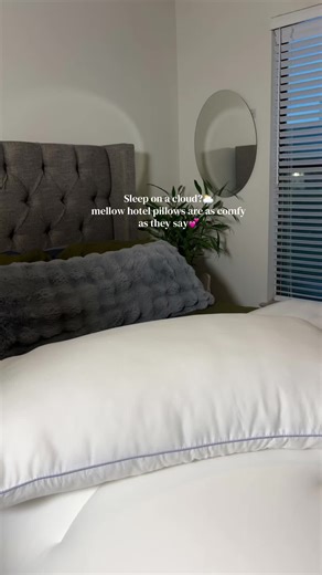 Ok I get it now! Water and Stain Proof!!! It doesn’t get FLAT😳 This pillow is truly like sleeping on a cloud... It helps me sleep better without waking up with neck discomfort 🙌🏾 #mellowsleep #hotelpillows #pillows #bedroommusthaves