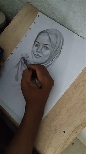 how to make fabric curves using a pencil #art #sketch #shorts