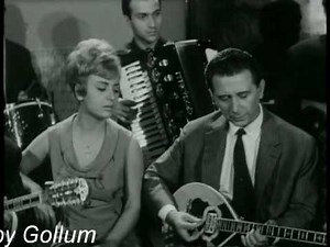 Ειπα να σβησω τα παλια - Βικυ Μοσχολιου