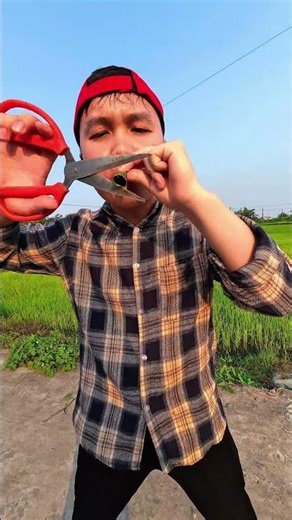 Banana Leaf Trumpet 🍌 VIP - A High-Class Childhood Game #shorts