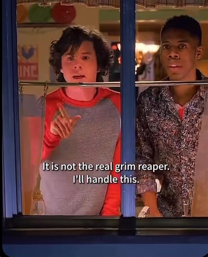 Hilarious Halloween Costume Reactions in The Middle