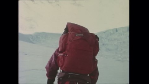 How the human body breaks down at the top of Mount Everest