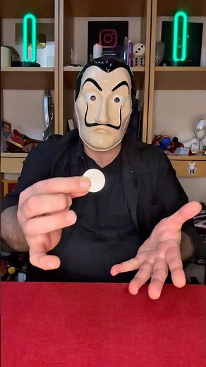 Amazing Coin Trick 😉🪄 #magic #tricks #magictricks #diy #foryou #memes #magictrickssecret