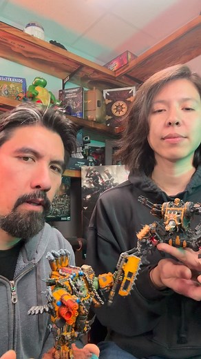Who would win? Defiler vs … wait what’s his name? My sis Mel thinks Deffy would win against this “yella fella.” I beg to differ. Orky model by @geargutsofficial. #warhammer40k #orks #chaosspacemarines | Miniwargamer Dave