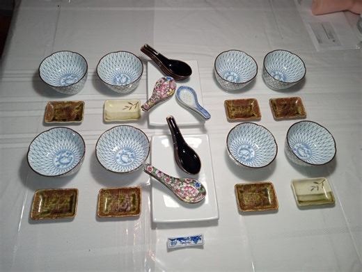 Asian Dinnerware Set / Oriental Trays, Plates, Bowls, Spoon Lot - Etsy Canada