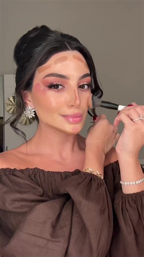 Stunning Makeup Look Tutorial