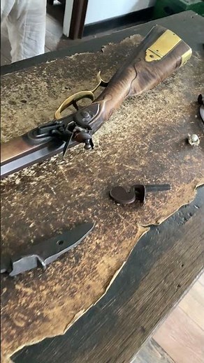 RIFLE HANDMADE- HISTORIC WILLIAMSBURG