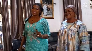 10K views · 569 reactions | Quand la diva Oumou Sangare chante Assimi Goïta avec moi ! Abonnez-vous !!! | Diagawara Sali Diakite | Facebook