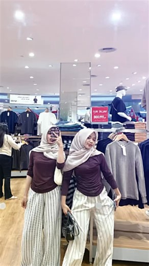 Tweeny Gurls Outfit ⋆.𐙚 ̊ on Instagram: "Komen spill yang mana?😍🫶🏻 - - #tweenygurls #outfit #outfitinspo #racunshopeemurah"