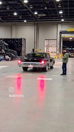 1963 Oldsmobile Starfire Detroit Michigan Autorama 2025. While no single famous actor is exclusively linked to the 1963 Oldsmobile Starfire, the model appeared in television shows and advertisements. For example, Denise Huxtable's first car in The Cosby Show was a 1962 Starfire, which is similar to the 1963 model, and The Brady Bunch mom Florence Henderson was an Oldsmobile spokeswoman, appearing in commercials for a 1962 model, says Curbside Classic and Mac's Motor City Garage. | Cars & Motorbi