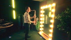 19K views · 2.9K reactions | Ką tik paruošiau Jums naujausią sekmadieninį remiksą! Ar pamenate? TOTO - HOLD THE LINE ❤️ Gero klausymo! YouTube versiją rasite čia⬇️ https://youtu.be/dmmzWuKbunc Dėl užsakymų, renginių ar pasirodymų įvairiomis progomis skambinkite tel. +37067305653, arba rašykite į Facebook žinutes | Saksofonistas Juozas Kuraitis - JK Sax | Facebook