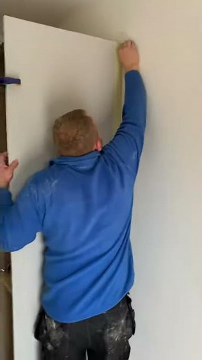 Kitchen end panel scribing method.