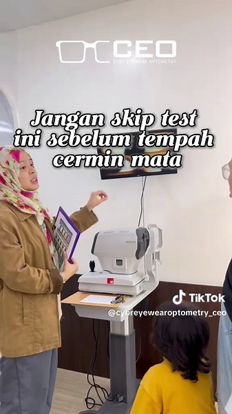 Jangan skip langkah-langkah ini Pemeriksaan Saraf Mata Pemeriksaan Kesihatan Permukaan Mata Pemeriksaan Kekuatan Otot Mata Pemeriksaan Tahap penglihatan optimum jauh dan dekat Pernah tak mengalami ini? “dah buat banyak cermin mata di pelbagai kedai tapi still pening” “penglihatan kecil” “cermin mata baru tak selesa” Yes, benda ini jadi bila anda tidak membuat “ Detail Eye Test” Kita mempunyai 1600 pelanggan kami mendapat penglihatan optimum disebabkan “step detail eye test” Kami di Cybr Eyewear 