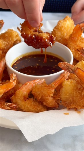 62K views · 329 reactions | A tropical beach vacation in every bite 便 Here's your sign to make homemade Coconut Shrimp with Sweet Chili Sauce before summer ends! | Crisco | Facebook